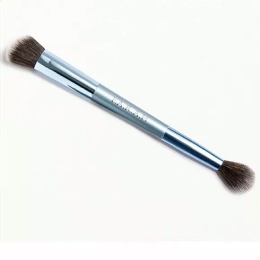 NEW F.A.R.A.H Dual-Ended Contour & Blend Brush  plus Ipsy bag